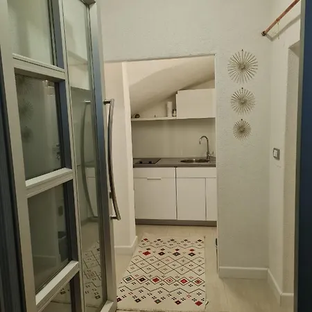 Dino Apartment *